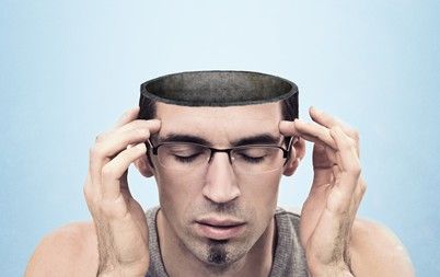 什么才是互联网思维?互联网思维对于实体的商品生产能够带来怎样影响?或许这样问问题较为来笼统，并且很难准确回答，【品牌型网站制作】但是我们却看到了一些标榜互联网基因的产品，在市场中大获成功。手机如小米，服饰如凡客等等，尽管尚且是凤毛麟角，但是其对于产品制造的影响却不可小觑，很多生产厂家将其作为的榜样，例如秒杀、限量等销售手段，似乎一夜之间，大家都学会了用互联网思维来进行生产制造，是否真的如此呢?
